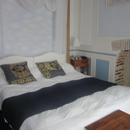 Hotel La Cognette A 25 Kilometres De Chateauroux Et 30 Kilometres De Bourges Issoudun Dış mekan fotoğraf